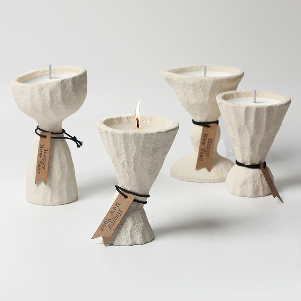 candle holder with a cup shape