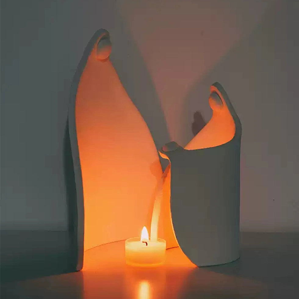 Guardian candle holder centerpiece with tealights for warm atmosphere