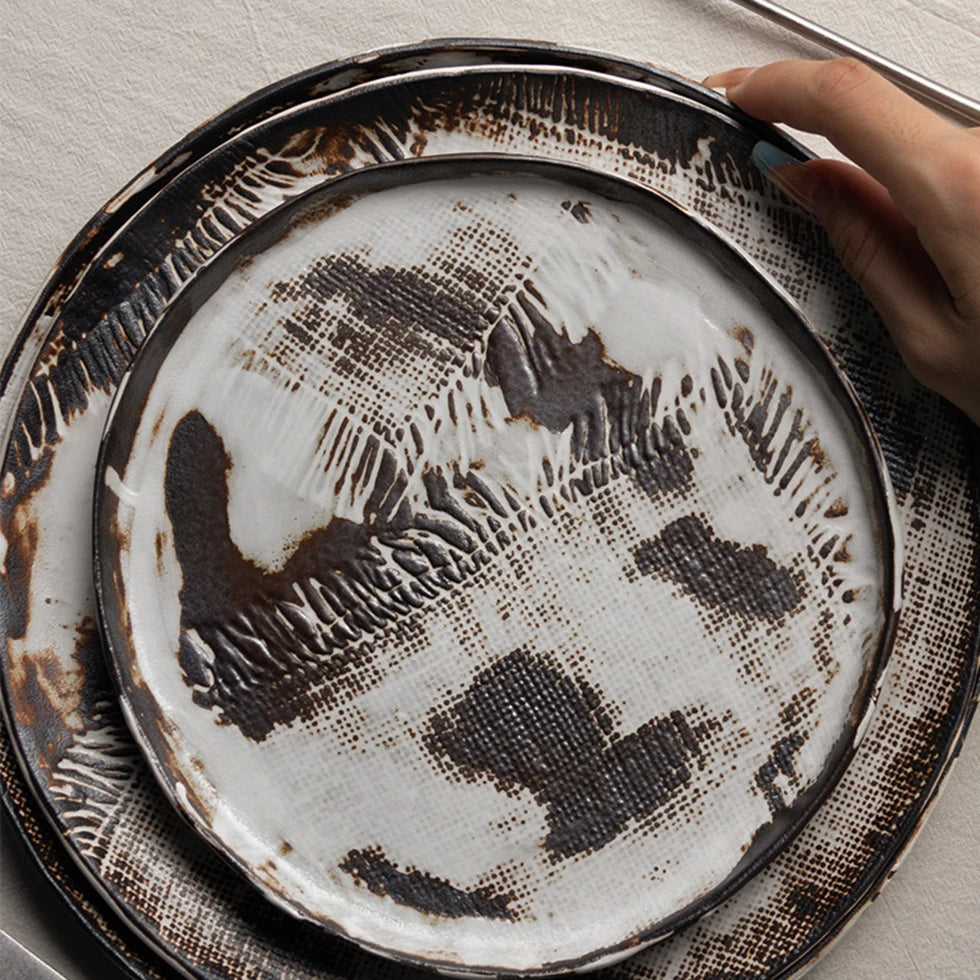 Vintage Brush-Stroke Ceramic Plate – Artistic Handcrafted Dining Dish