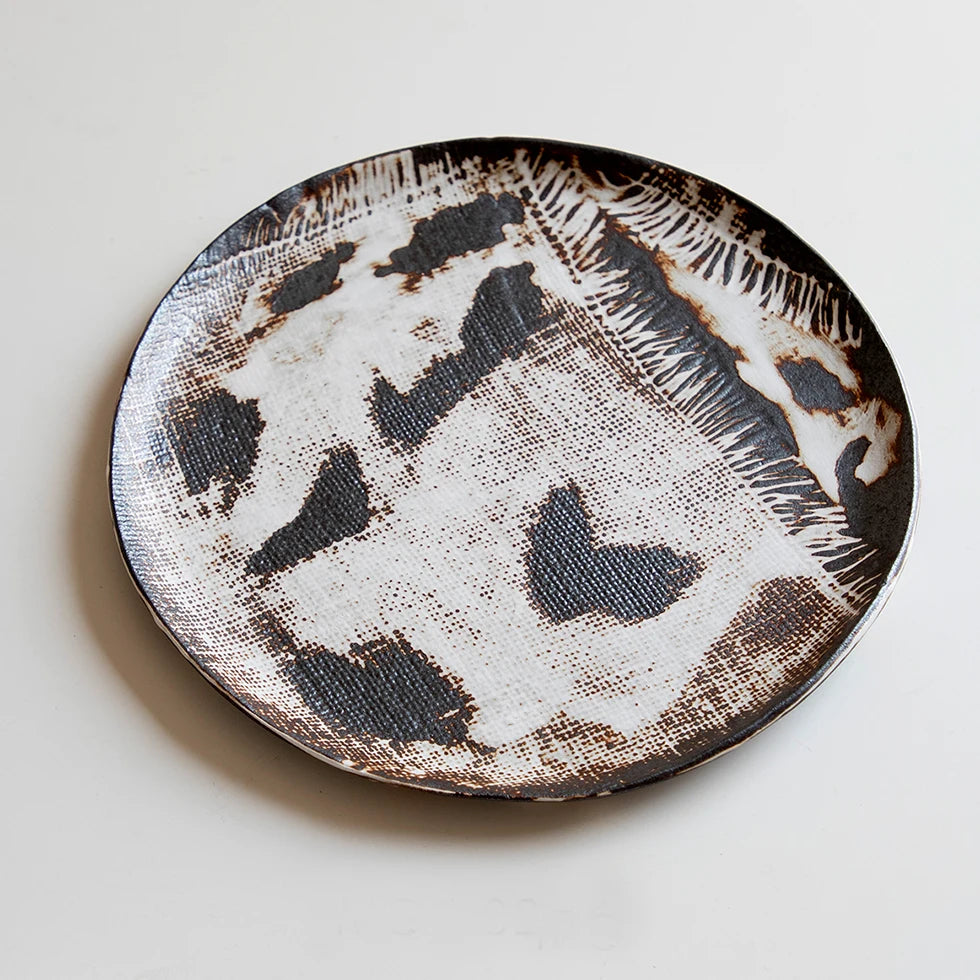 Vintage Brush-Stroke Ceramic Plate – Artistic Handcrafted Dining Dish
